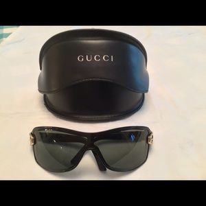 Gucci black buckle sunglasses